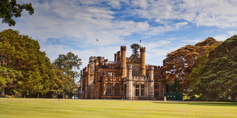 Здание Government House