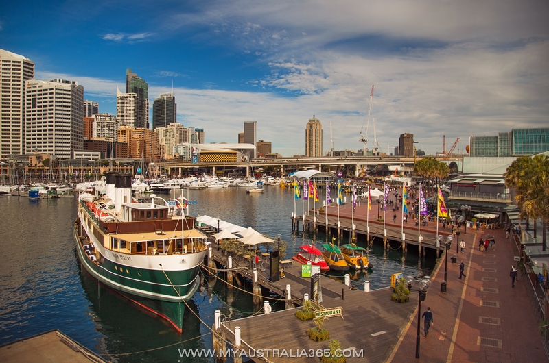Туристическое место Darling Harbour в Сиднее