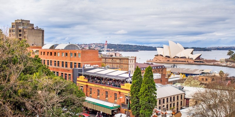 Популярный паб в Сиднее, где можно встретить Новый год The Glenmore at the Rocks