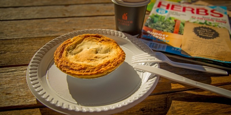 Австралийский мясной пирог