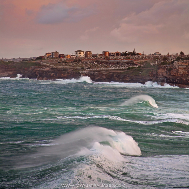 кладбище на берегу океана