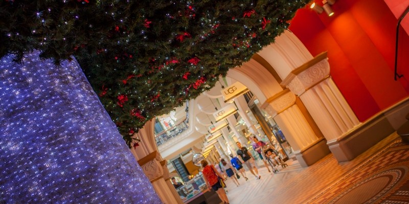 Новогодняя елка в торговом центре QVB Queen Victoria Building в Сиднее